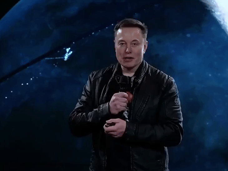 elon-musk-wants-to-manufacture-ai-satellites-on-the-moon:he-believes-it-could-capture-even-one-millionth-of-the-sun’s-total-energy