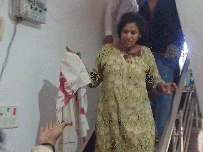 property-feud-explodes-in-guna:businessman’s-daughter-allegedly-attacked-with-acid;-family-assaulted-again-at-police-station