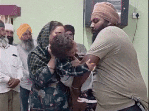 crying-child-refuses-to-leave-father’s-arms:parents-clarify-ongoing-marital-conflict;-say-divorce-rumours-on-social-media-are-misleading