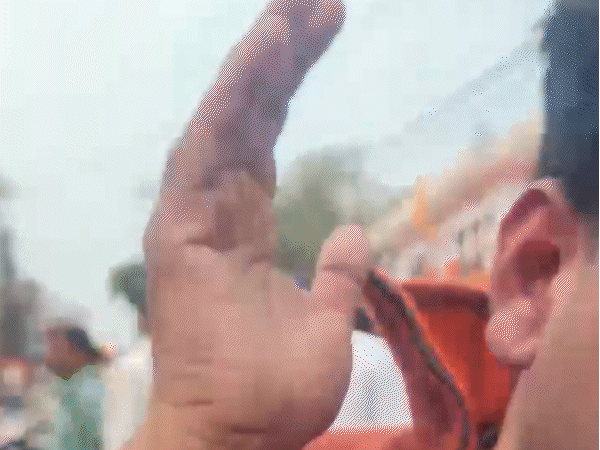 video-of-delhi-man-beaten-by-bajrang-dal-surfaces-online:came-with-woman-for-mahakal-darshan,-phone-held-obscene-clips