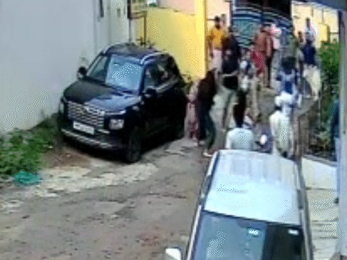 dog-lover-attacks-2-women-with-sword-in-bhopal:stomach,-hand-injuries;-stray-dog-complaint-triggers-assault