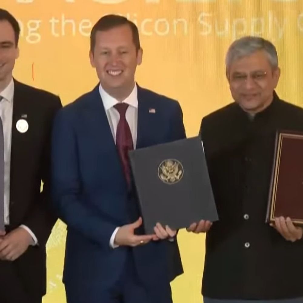 india-ai-summit-day-5:india-joins-us’-pax-silica;-union-minister-vaishnaw-signs-deal-with-american-dignitaries
