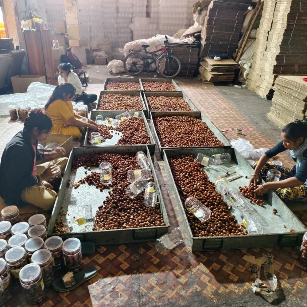 1600-kg-gulab-jamun-seized-in-indore,-unit-sealed:factory-operating-without-license-in-filthy-conditions
