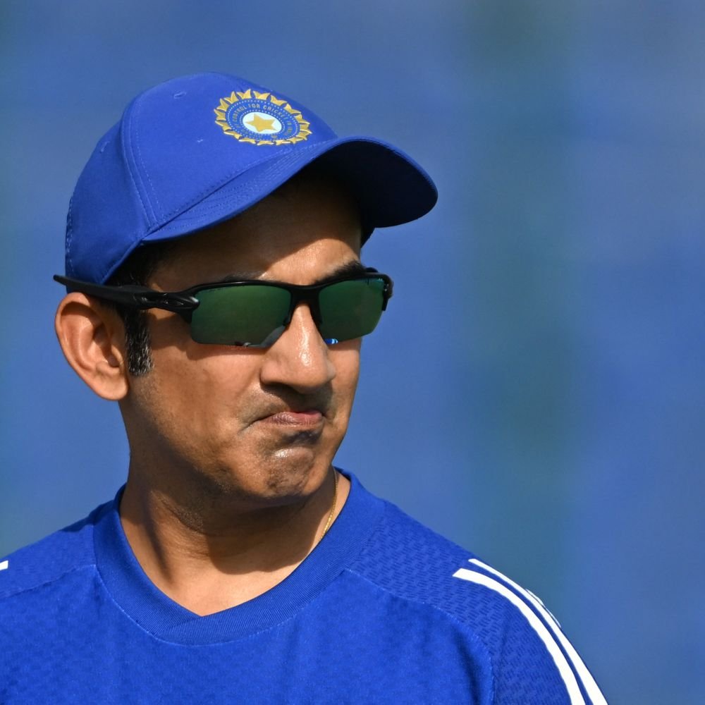 ‘har-venue-pe-aate-ho,-kaise-manage-kar-paate:gautam-gambhir’s-rare-interaction-with-fan-before-ind-vs-sa-clash