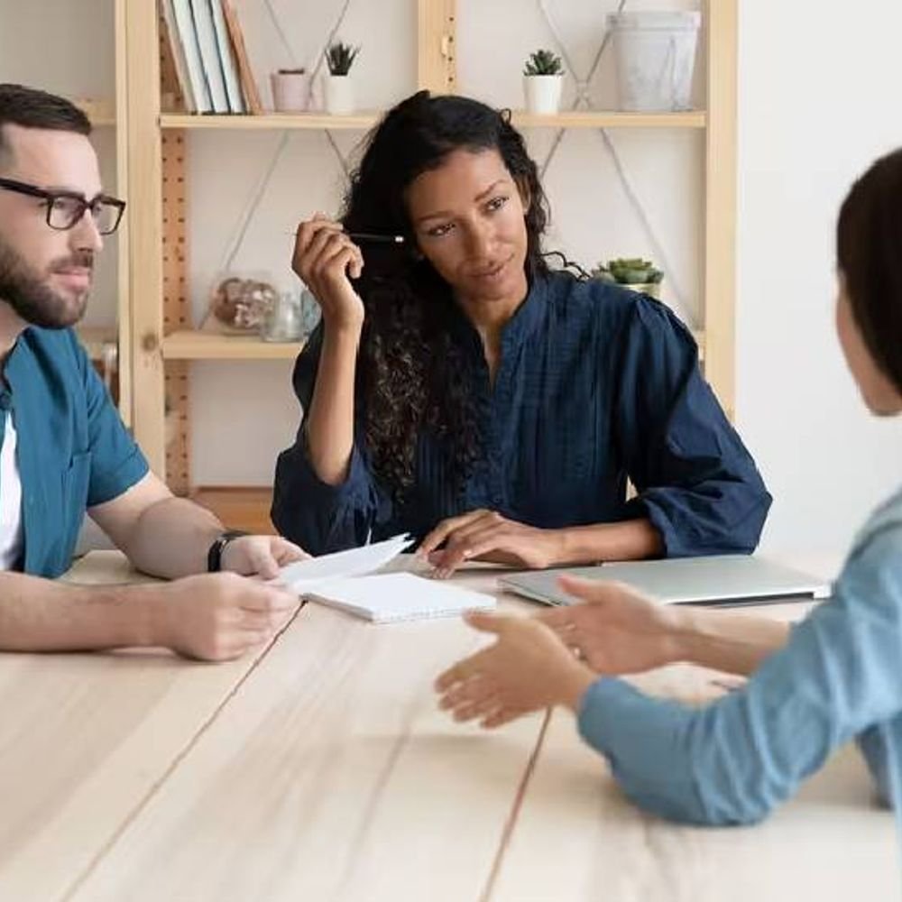 इंटरव्यू-मीटिंग-में-‘अ…-ऊं…’-जैसे-शब्दों-से-घटता-है-आत्मविश्वास:विशेषज्ञ-बोले-बोलचाल-में-‘फिलर’-शब्दों-का-जरूरत-से-ज्यादा-इस्तेमाल-जानकारी-की-कमी-का-संकेत