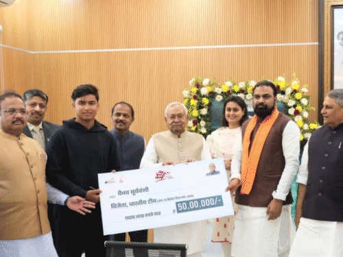vaibhav-suryavanshi-meets-bihar-cm-after-u-19-world-cup-victory:nitish-kumar-honors-young-cricketer-with-cheque-of-₹50-lakhs,-tata-motors-gifted-car