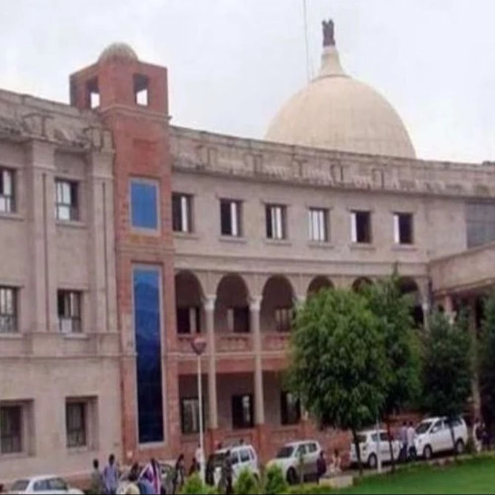 indore’s-revised-voting-centre-layout-after-sir:2316-booths-in-urban-areas,-904-in-villages,-20-sites-to-house-6-plus-booths