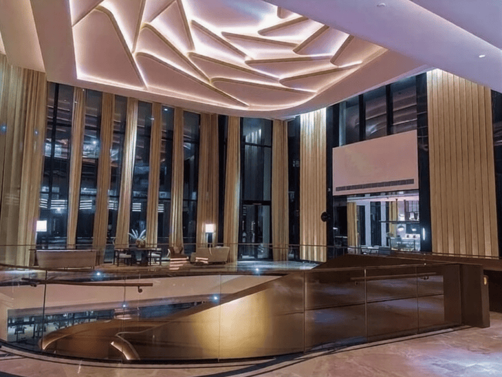 warren-buffett’s-company’s-employee-buys-₹85-crore-flat-in-gurugram:property-prices-at-dlf-the-camellias-fast-catching-up-with-that-of-dubai,-london