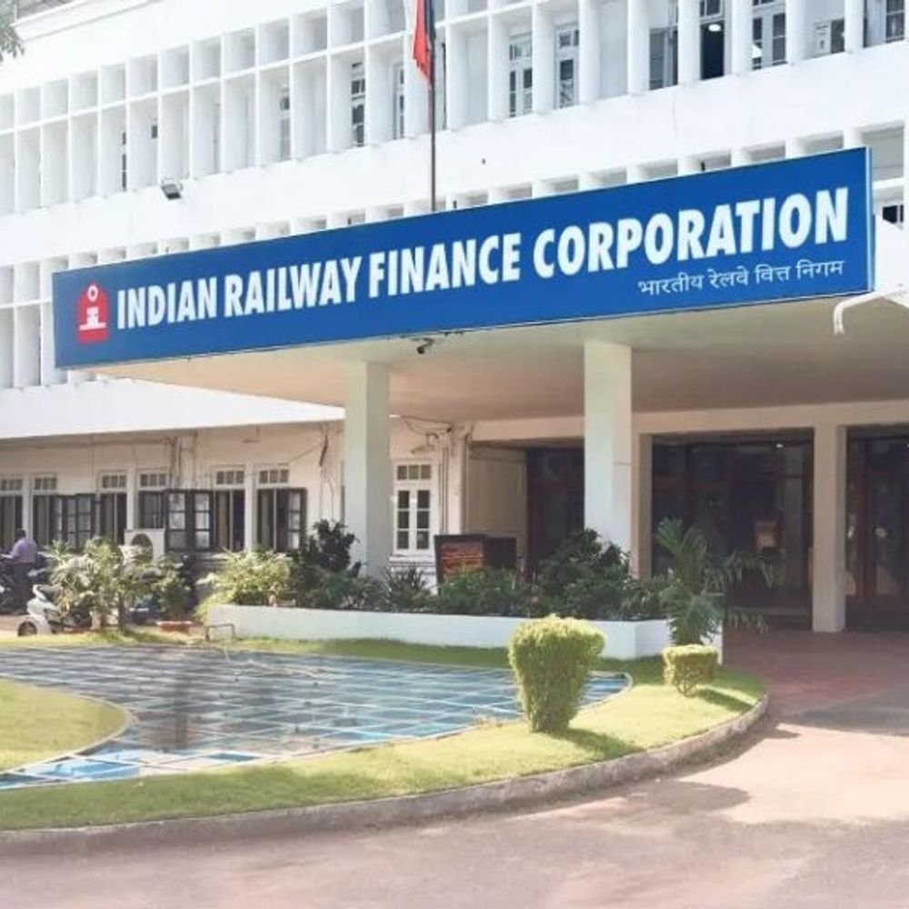 government-to-sell-4%-stake-in-irfc,-floor-price-fixed:target-to-raise-₹5,430-crore;-retail-bidding-opens-tomorrow