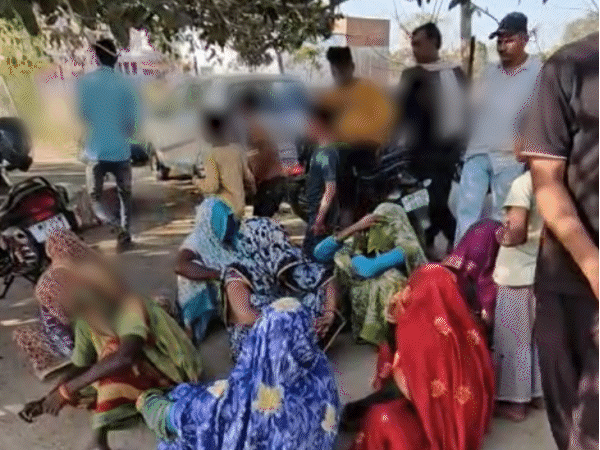 students-return-home-crying,-accuse-teacher-of-molestation:primary-school-teacher-held-under-pocso-in-chhatarpur;-accused-calls-it-conspiracy