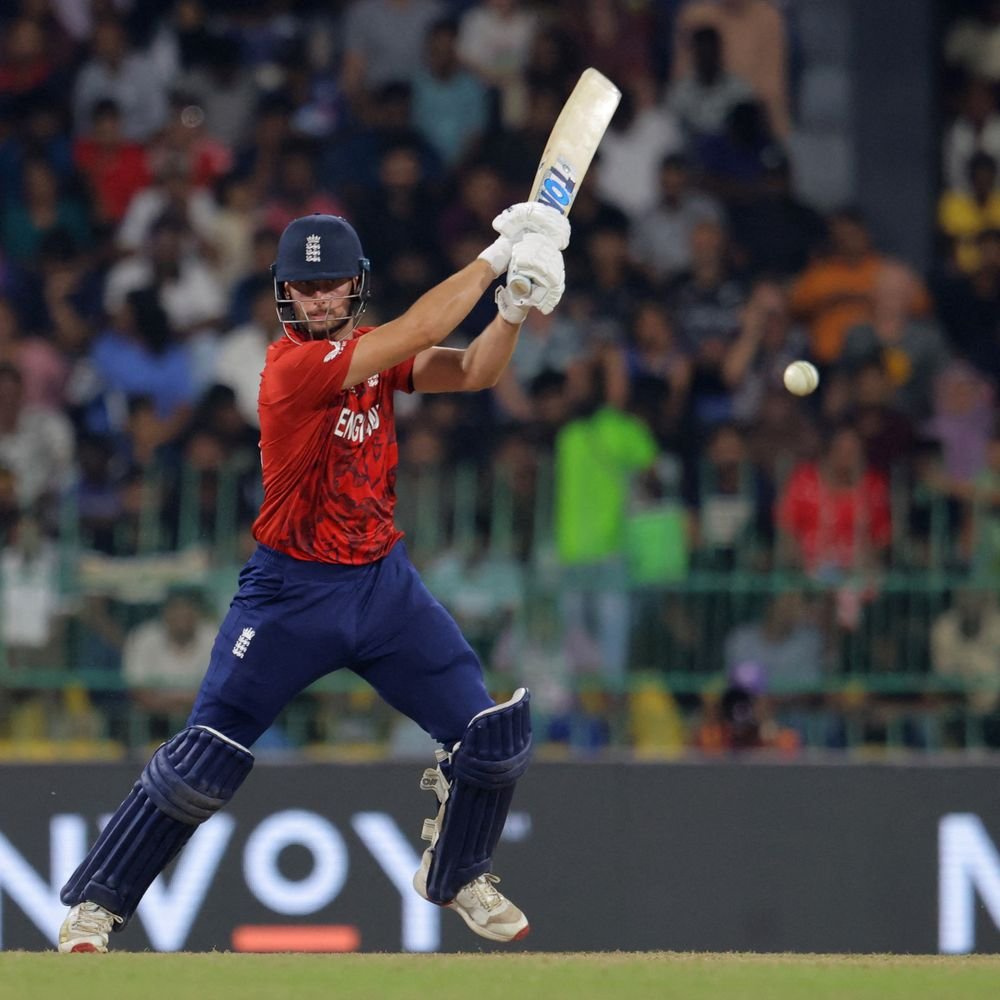 harry-brook’s-six-hits-giant-screen:glenn-phillips’-sensational-diving-catch;-buttler-records-most-ducks-for-england