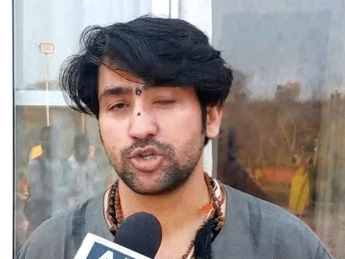 dhirendra-shastri-confirms-he-will-marry-soon:says-good-news-coming;-asks-mother-to-start-looking-for-bride