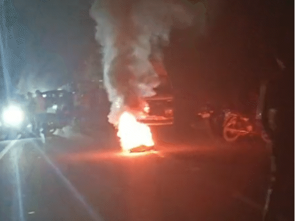 truck-crushes-couple-on-bike,-drags-them-20-feet:angry-crowd-vandalises-rto-vehicle-in-pandurna,-highway-blocked-for-3.5-hours