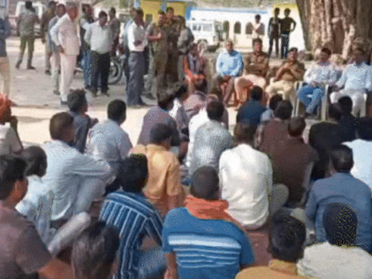 a-single-board-sparks-caste-tension:assault,-firs-and-protests-at-police-station;-jatavs-boycotted-in-upper-caste-meeting