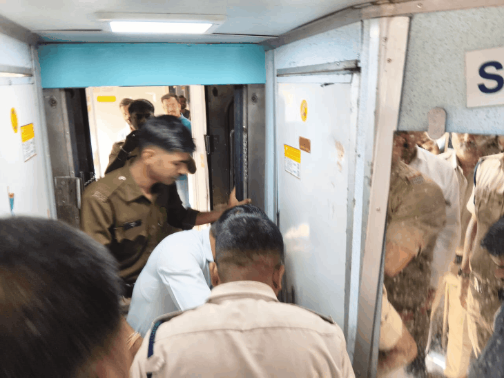 judge’s-wife-found-dead-in-train-toilet:couple-was-in-different-coaches;-grp-traced-last-location-from-phone