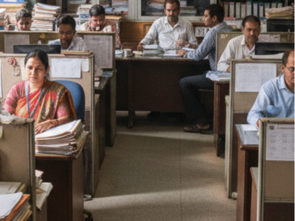 high-court-calls-probation-salary-cuts-illegal:mp-govt-plans-sc-appeal-against-order;-hopes-of-1-lakh-employees-fade