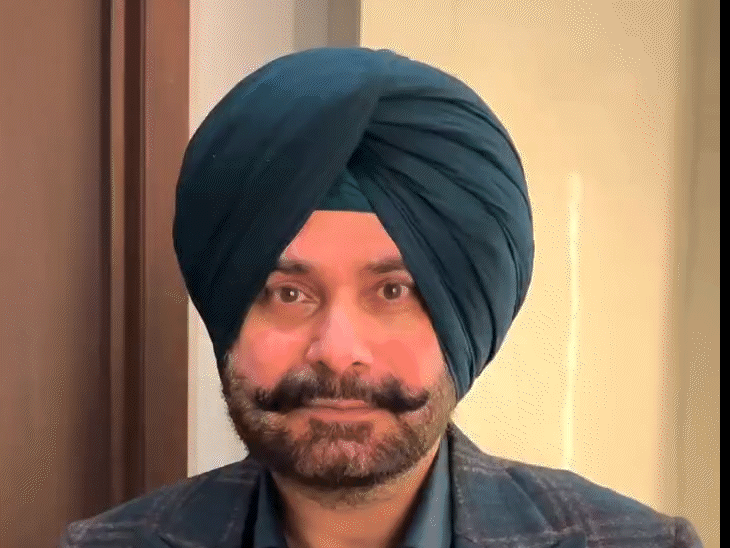 navjot-sindhu-slams-‘dhongi-baba’-mohammad-amir-after-india’s-win:pakistani-pacer-remains-defiant,-‘i-did-make-a-good-prediction,-but…’