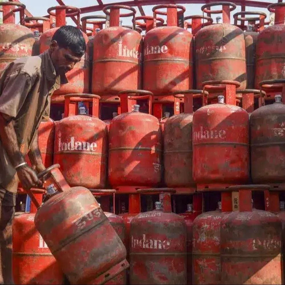 domestic-lpg-cylinder-price-hiked-by-₹60-amid-iran-war:commercial-cylinder-₹115-costlier;-govt-orders-refineries-to-boost-lpg-production