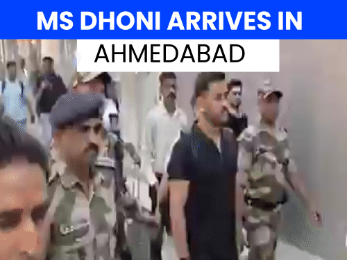ms-dhoni-to-witness-india-vs-new-zealand-final:former-captain-spotted-in-ahmedabad-with-heavy-security-ahead-of-marquee-clash