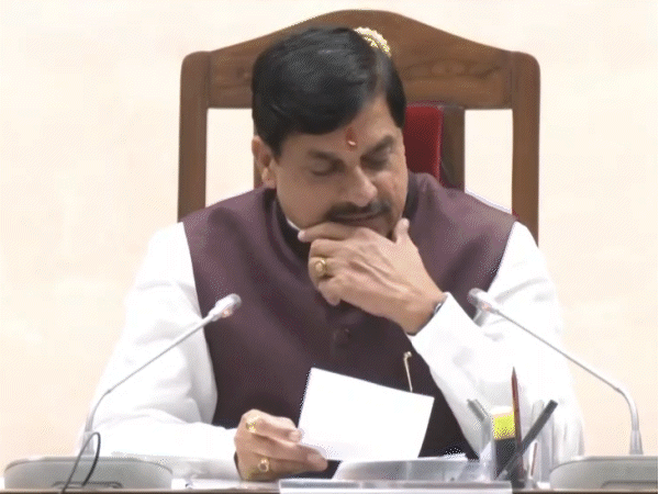 mp-cabinet-clears-stamp-duty-support-for-46-lakh-beneficiaries:cm-interns-programme-launched;-4,865-youth-to-track-schemes