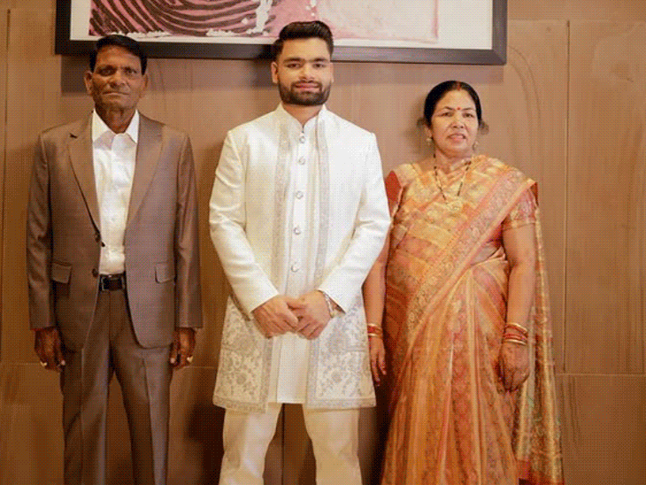 rinku-singh’s-emotional-note-for-late-father-after-wc-win:indian-cricketer-says,-‘field-par-bas-aapka-sapna-poora-karne-ki-koshish-kar-raha-tha’