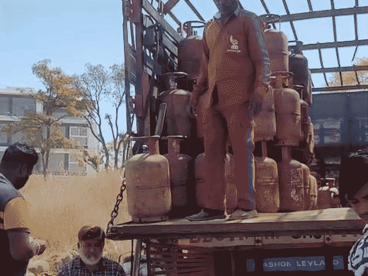 mp-faces-lpg-shortage,-only-15%-stock-left:domestic-cylinders-delayed-5–7-days;-bhopal-and-indore-metro-may-not-get-supply