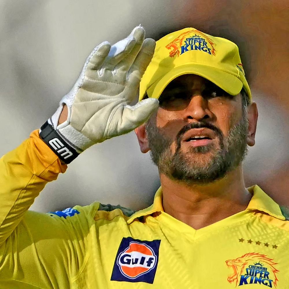 ipl-2026-might-be-dhoni’s-last-season-says-irfan-pathan:sanju-samson’s-move-to-csk-a-‘blockbuster’-one,-says-piyush-chawla