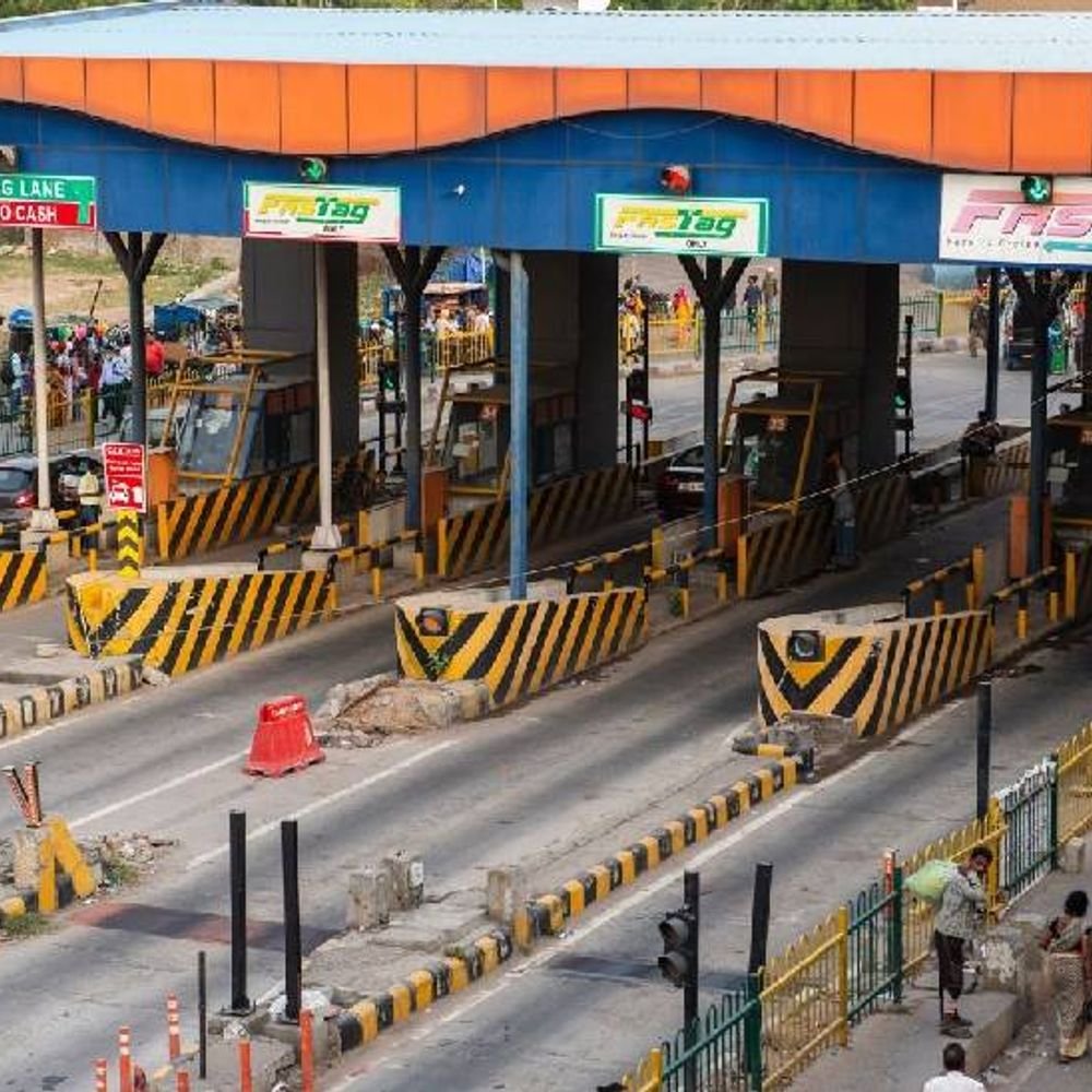 fastag-annual-pass-will-become-expensive-from-april-1:commuters-to-pay-₹3,075-instead-of-₹3,000