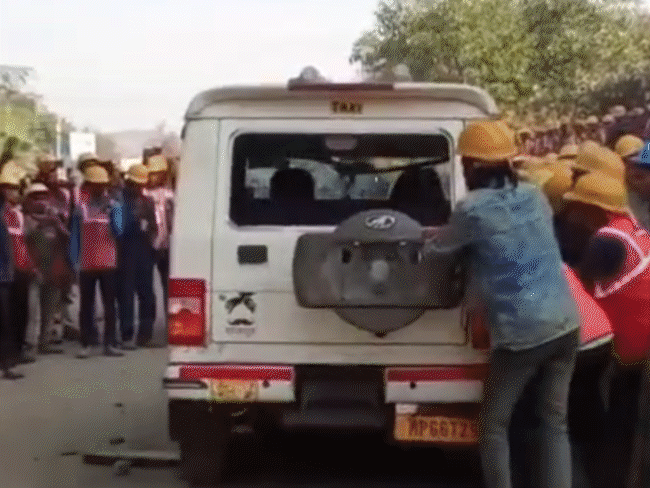 worker’s-death-sparks-unrest-at-singrauli-private-power-plant:labourers-damage-company-vehicles-and-police-post;-authorities-deploy-heavy-force