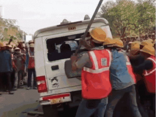 rumour-triggers-vandalism,-chaos-at-singrauli-power-plant:worker-dies-of-heart-attack-in-singrauli,-colleagues-suspect-accident