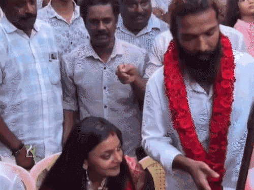 relatives-object-to-monalisa’s-interfaith-marriage:aunt-says,-‘she-is-celebrating-while-family-mourns-at-home’