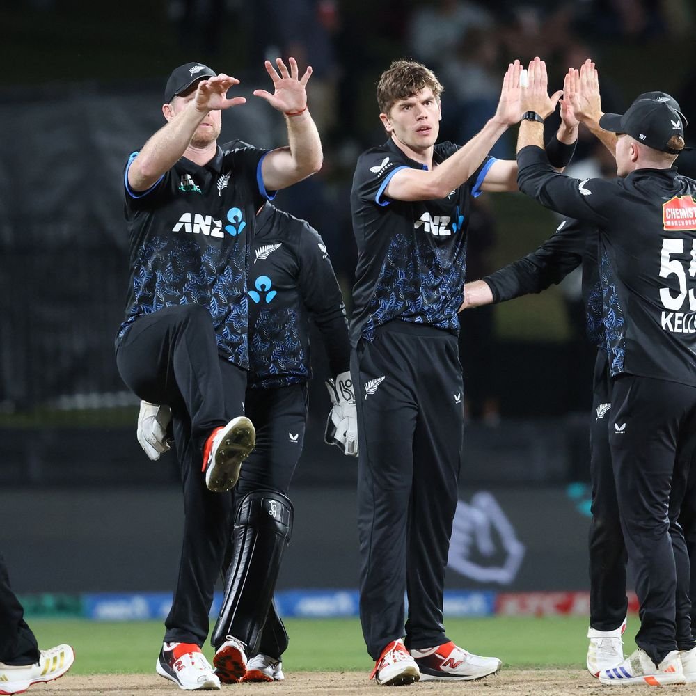 jamieson,-sears-set-up-nz’s-68-run-win-over-south-africa:devon-conway-stars-in-2nd-t20i-as-kiwis-level-series-1-1