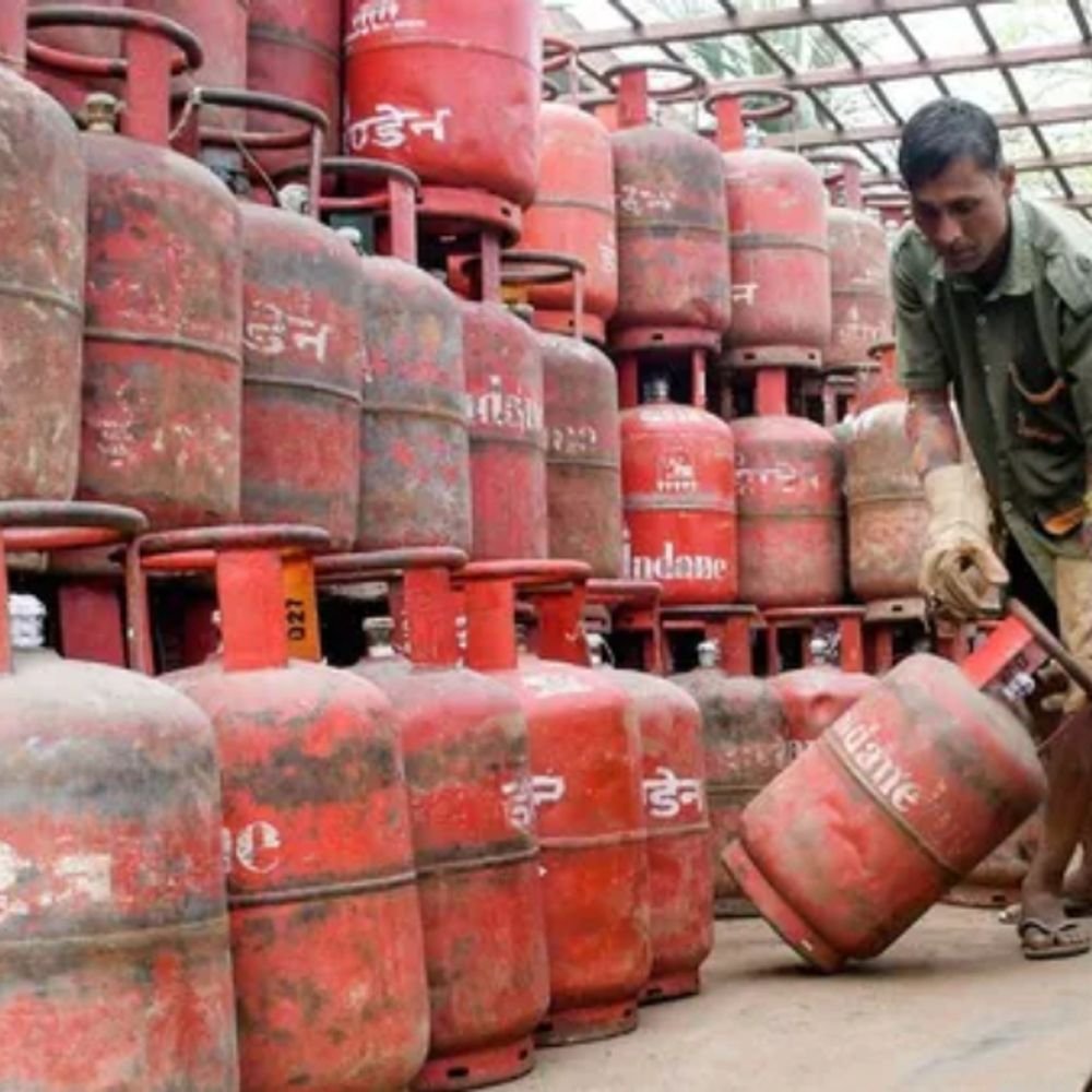 ‘e-kyc-not-mandatory-for-all-lpg-customers’:order-applies-to-only-those-who-have-not-done-it-before,-clarifies-centre