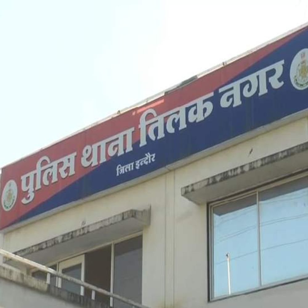 6-burnt-alive-in-indore’s-rajwada-area:short-circuit-during-electric-car-charging-triggers-fire,-four-cylinders-explode