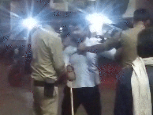 clash-turns-violent-as-drunk-men-beat-police:officers-dragged-on-road;-locals-question-police-conduct