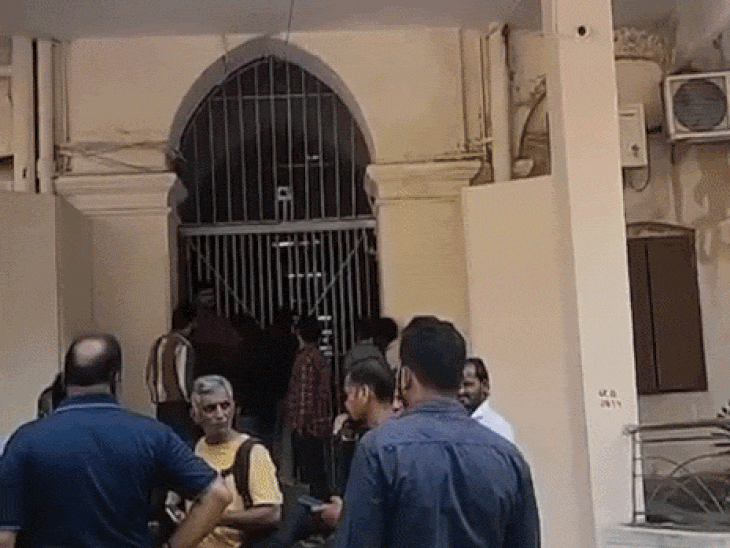 bomb-threat-in-indore-causes-panic:divisional-commissioner’s-office-evacuated-and-searched-for-1-hour;-explosive-warning-creates-fear