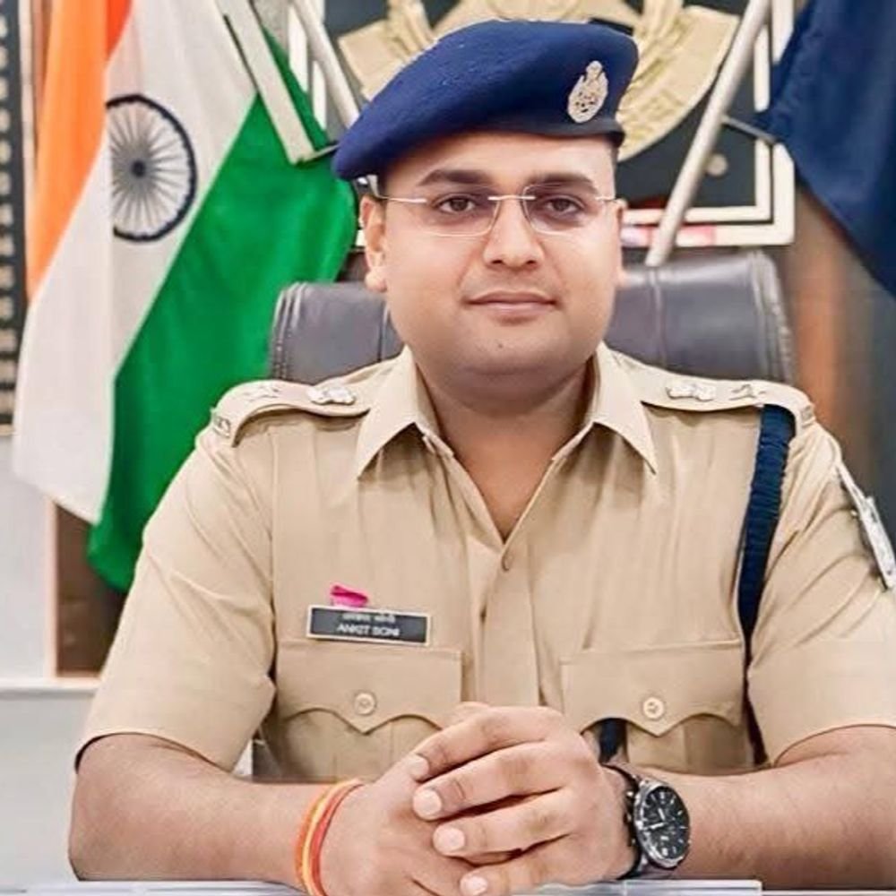 cm-takes-major-action-in-hawala-case,-removes-guna-sp:orders-to-drop-sidhi-collector-somvanshi;-says-better-to-seat-such-officers-in-vallabh-bhawan