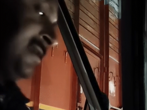 dial-112-staff-accused-of-illegal-extortion-in-rewa:claims,-‘will-take-₹300-from-every-truck-driver;-if-any-inspector-stops,-will-get-mustache-shaved’