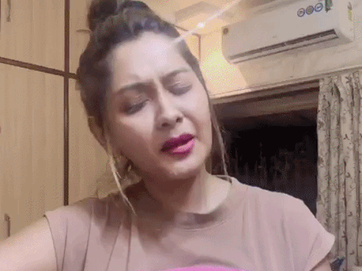 actress-alleges-misconduct-during-event-in-bhopal:claims-she-was-threatened-using-cm’s-name-at-woman-power-award