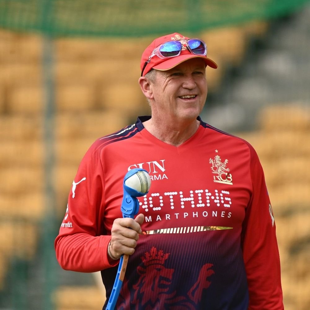 ‘virat-kohli-on-top-of-his-game,’-says-andy-flower:hazlewood-out-for-season-opener;-vettori-provides-pat-cummins’-update