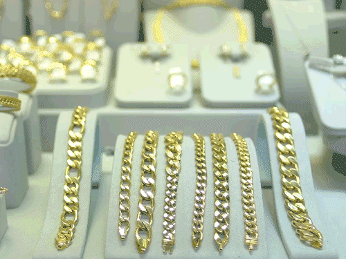 silver-prices-fall-₹10,717/kg-this-week:gold-becomes-₹4,276/10-gm-cheaper;-robust-us-dollar-demand-takes-shine-off-metals
