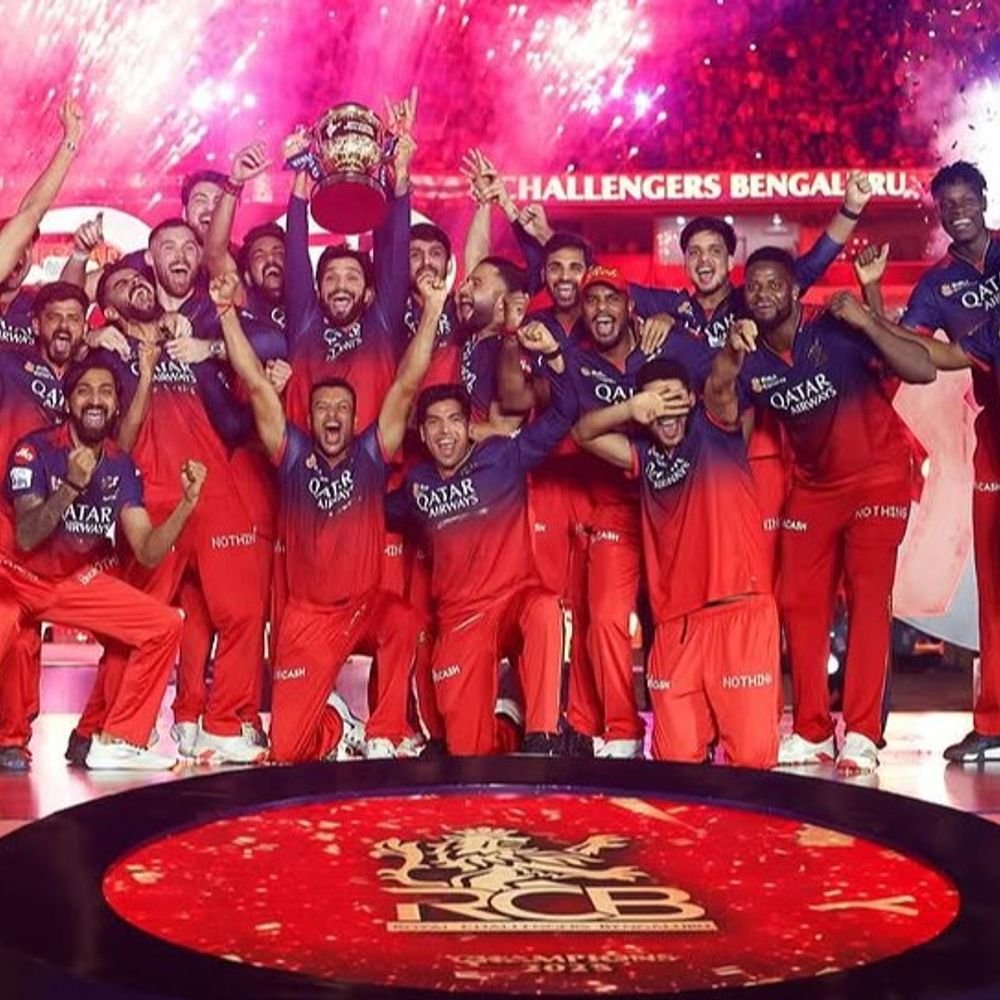 bhaskar-ipl-ratings-–-csk-or-mi,-who-is-no.1?:mumbai-indians-record-83%-win-rate-in-finals;-rcb-ahead-of-dc-pbks