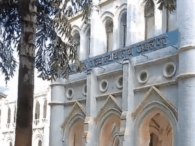 bina-mla-says,-‘i-am-still-in-congress’:hc-asks-for-bjp-joining-proof;-singhar-to-submit-party-whip-copies