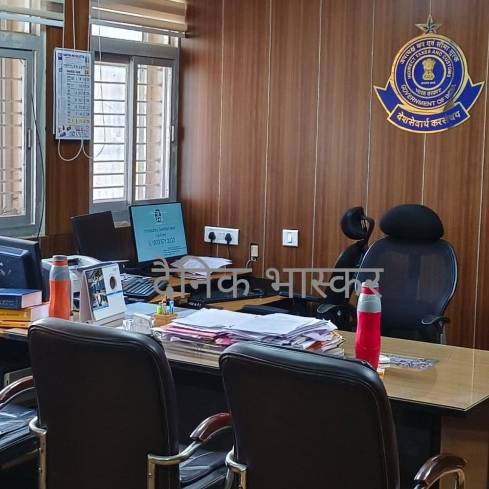 after-13-hour-grilling,-cbi-detains-assistant-commissioner:ratlam-businessman-alleges-two-months-of-harassment,-bribe-demand