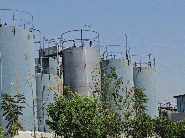 ujjain-chemical-company-leaves-30-employees-with-ear-damage:all-given-hearing-aids,-5-left-fully-disabled;-another-company-refused-to-give-work