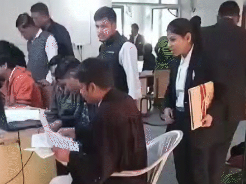 ’40-year-old-husband,-i-am-19,-unhappy-marriage’:mp-high-court-permits-wife-to-live-with-lover,-gwalior-bench-decision