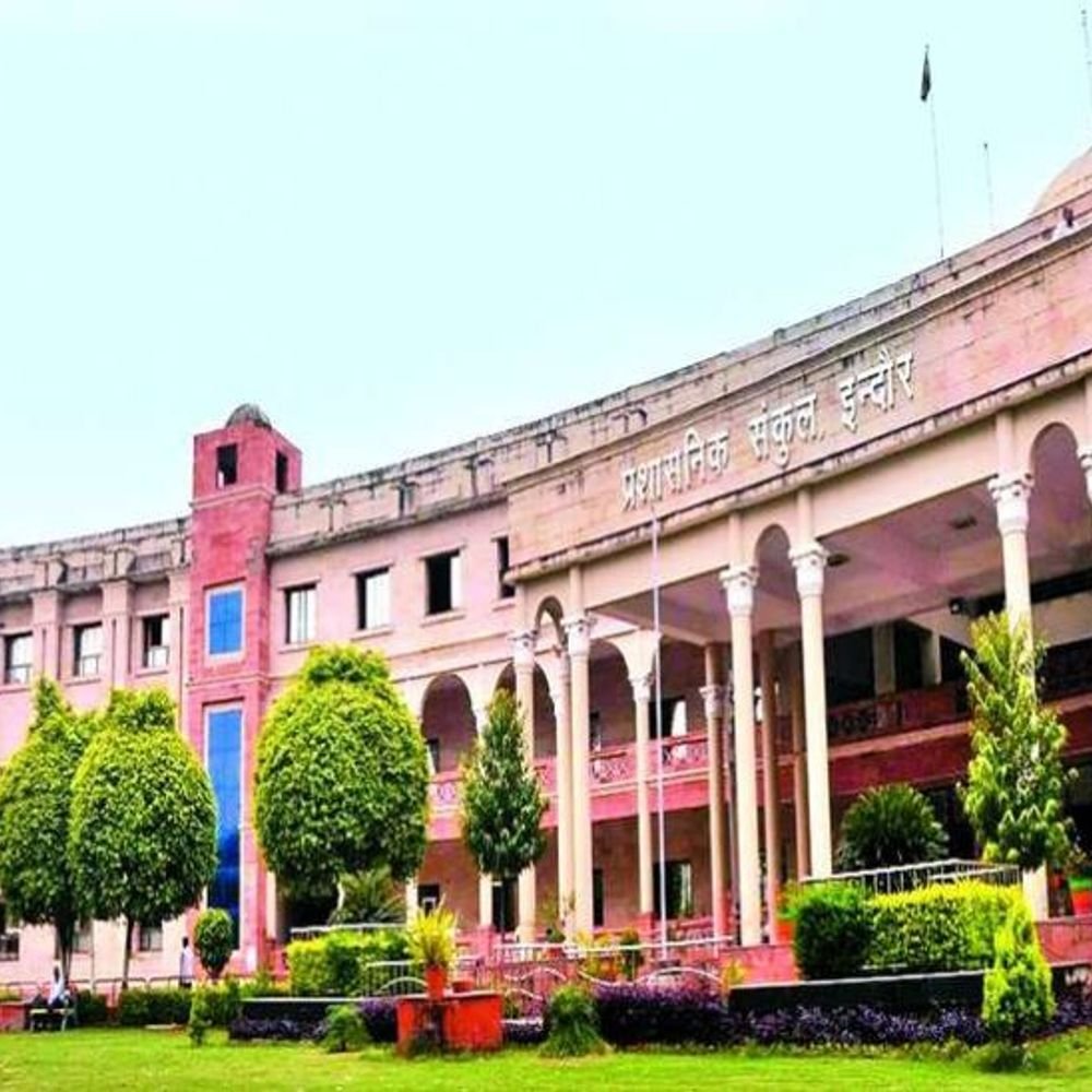 indore-issues-helpline-against-arbitrary-school-charges:strict-action-on-overpricing-of-books,-uniforms-and-stationery