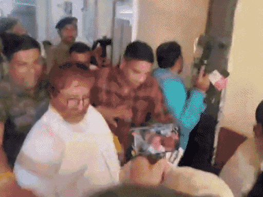 convicted-in-rape-case,-narayan-sai-granted-divorce:indore-family-court-approves;-orders-₹2-crore-alimony-to-wife