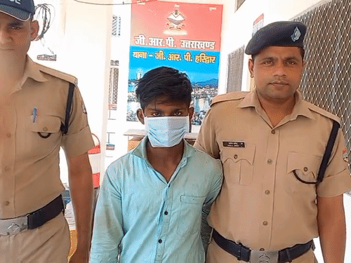 rape-attempt-with-4.5-year-old-girl-at-haridwar-railway-station:crowd-breaks-door-to-rescue-her;-mp-family-was-on-a-holy-visit