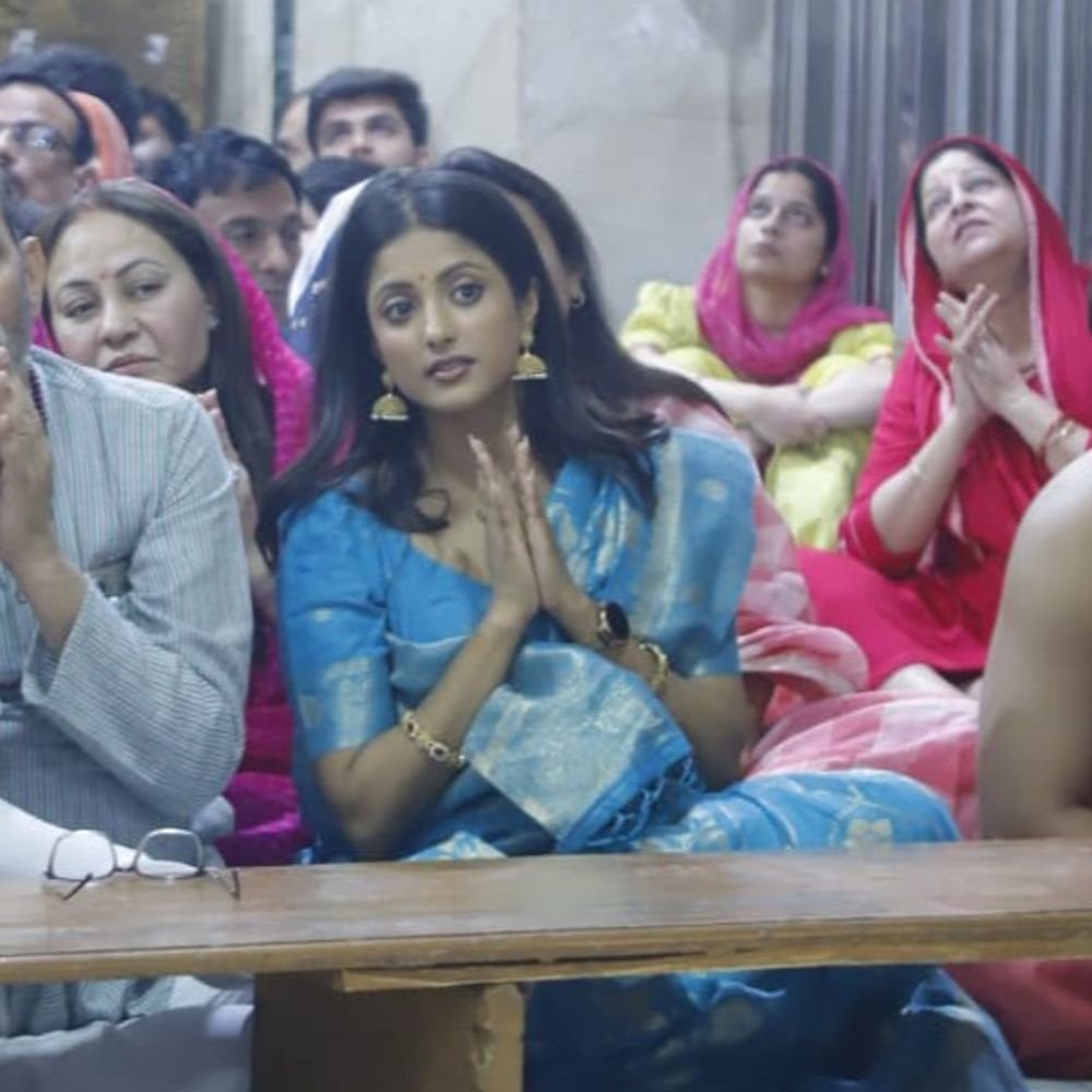 kerala-story-2-and-south-indian-film-actresses-visit-mahakal-temple:ulka-gupta,-kinjal-dave-and-other-stars-seek-lord-mahakal’s-blessings